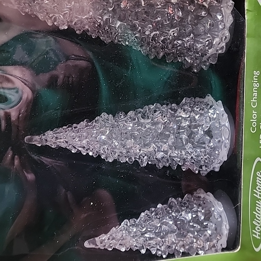 Color Changing LED Christmas Tree Set - Picture 2 of 3